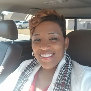 Meet your Posher, Katina